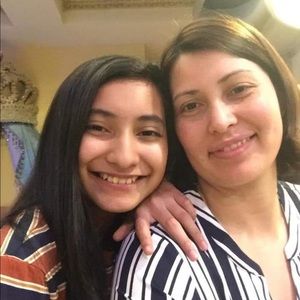 Meet your Posher, Ana